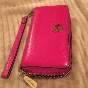 Michael Kors zip wallet wristlet